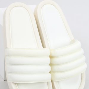 slippers model 163586 Inello