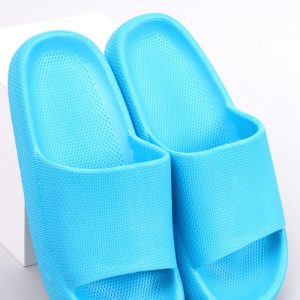 slippers model 180430 Inello