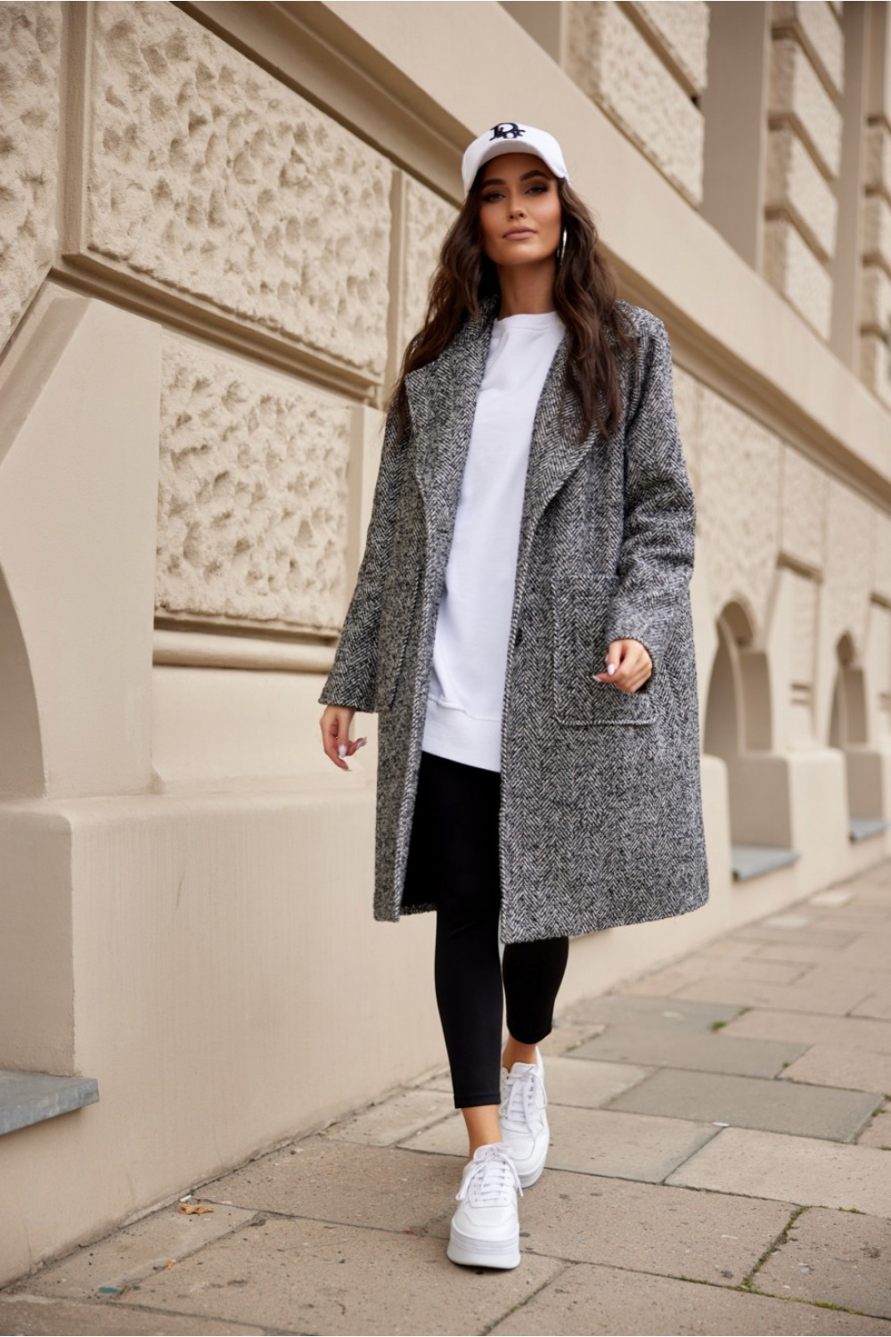 mantel model 185978 Roco Fashion