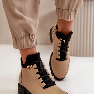 Laarsjes model 199305 Step in style
