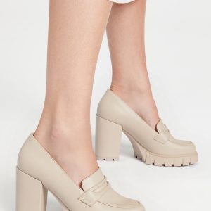 Pumps met dikke hak model 210350 Inello