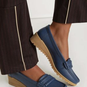 Moccassins model 210380 Inello
