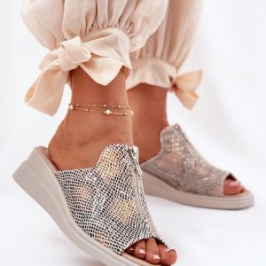 slippers model 211956 Step in style