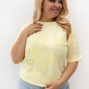 Plus size T-shirt model 230452 Relevance