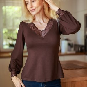 blouse model 230808 Mirale