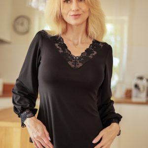 blouse model 230809 Mirale